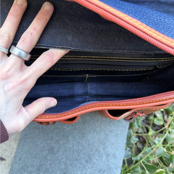 Vintage Dooney & Bourke 1990s pebbled leather navy bag - Picture 7 of 8